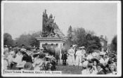 "Queen Victoria Monument, Queen’s Park" (postcard): ceremony around the queen’s statue, 1910. 